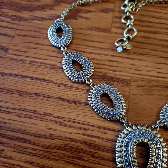 LUCKY BRAND Burnished Gold And Crystal Necklace STATEMENT MAKING - Picture 3 of 9